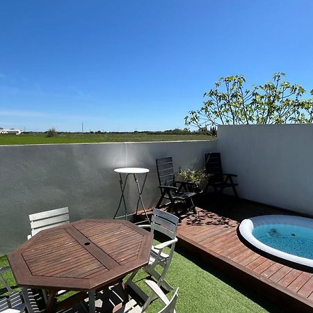 Appartement Avec Spa-Avril A Sept-Camargue 4 Personnes Saint-Laurent-dʼAigouze Exteriör bild