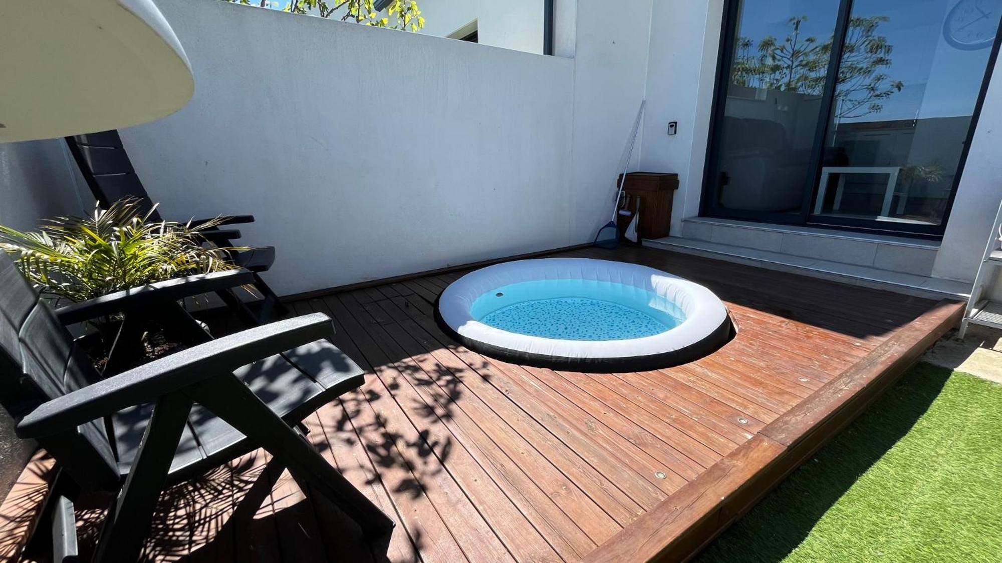 Appartement Avec Spa-Avril A Sept-Camargue 4 Personnes Saint-Laurent-dʼAigouze Exteriör bild